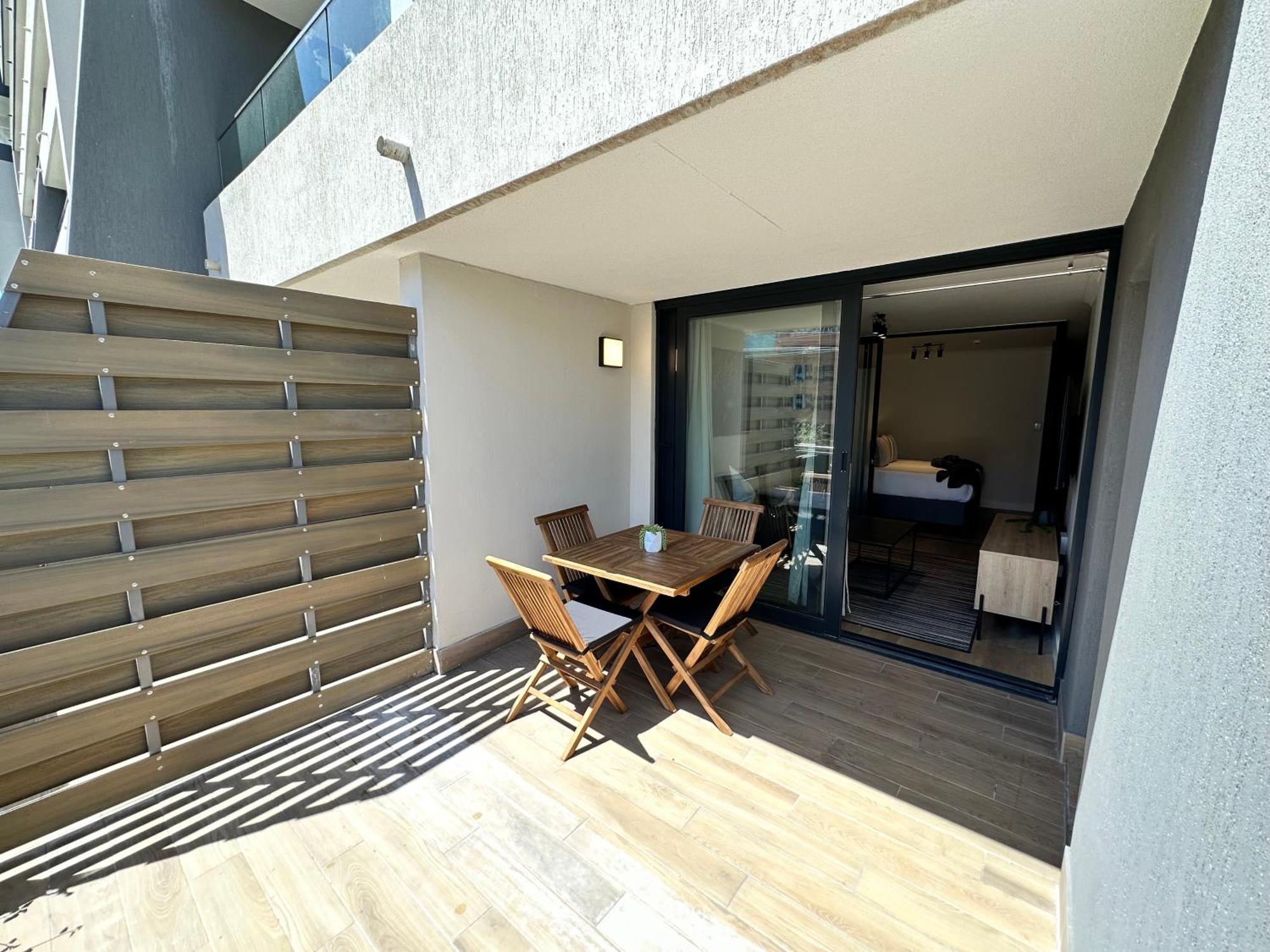 Newlands Peak Apartments ケープタウン エクステリア 写真