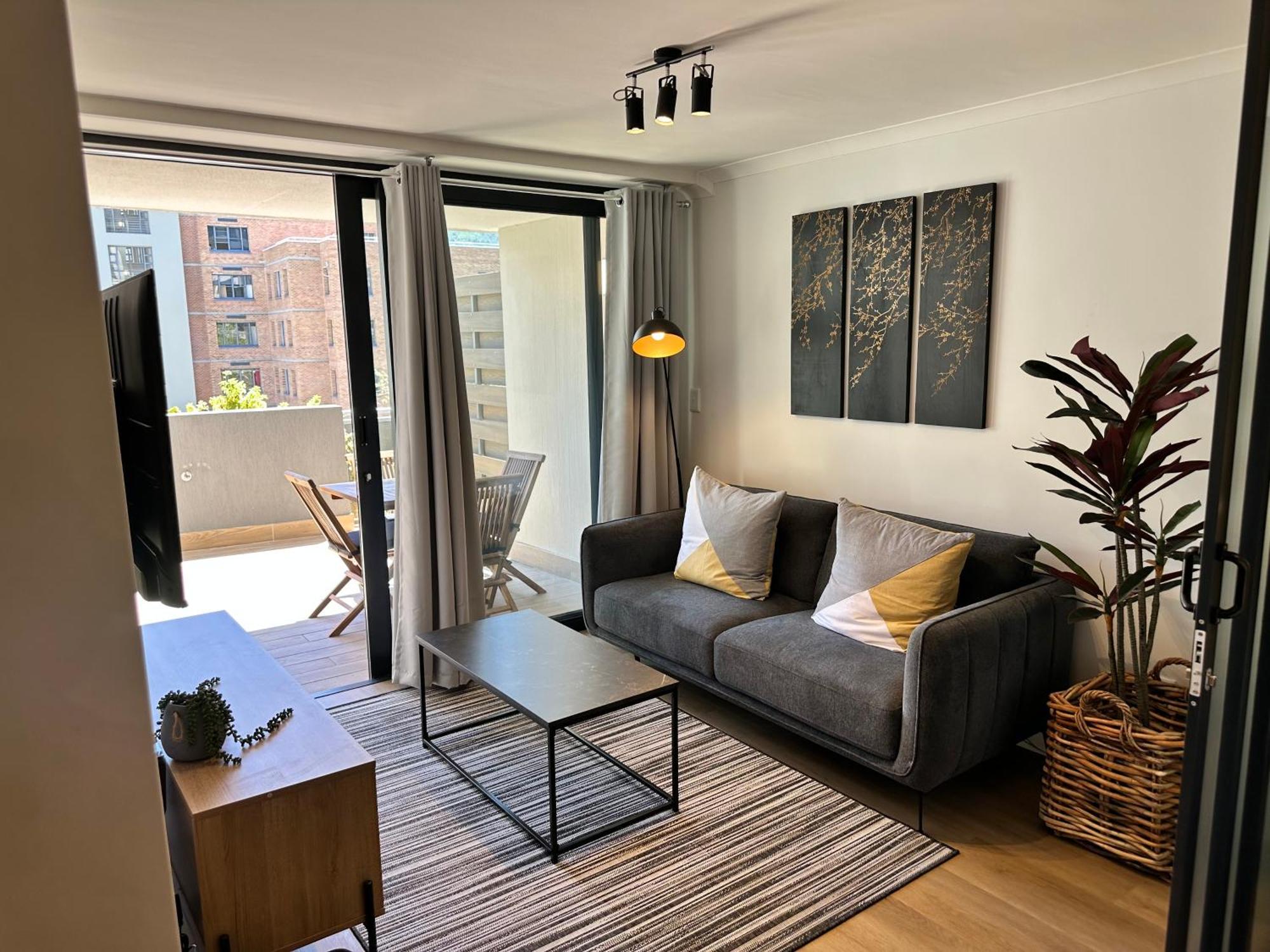 Newlands Peak Apartments ケープタウン エクステリア 写真