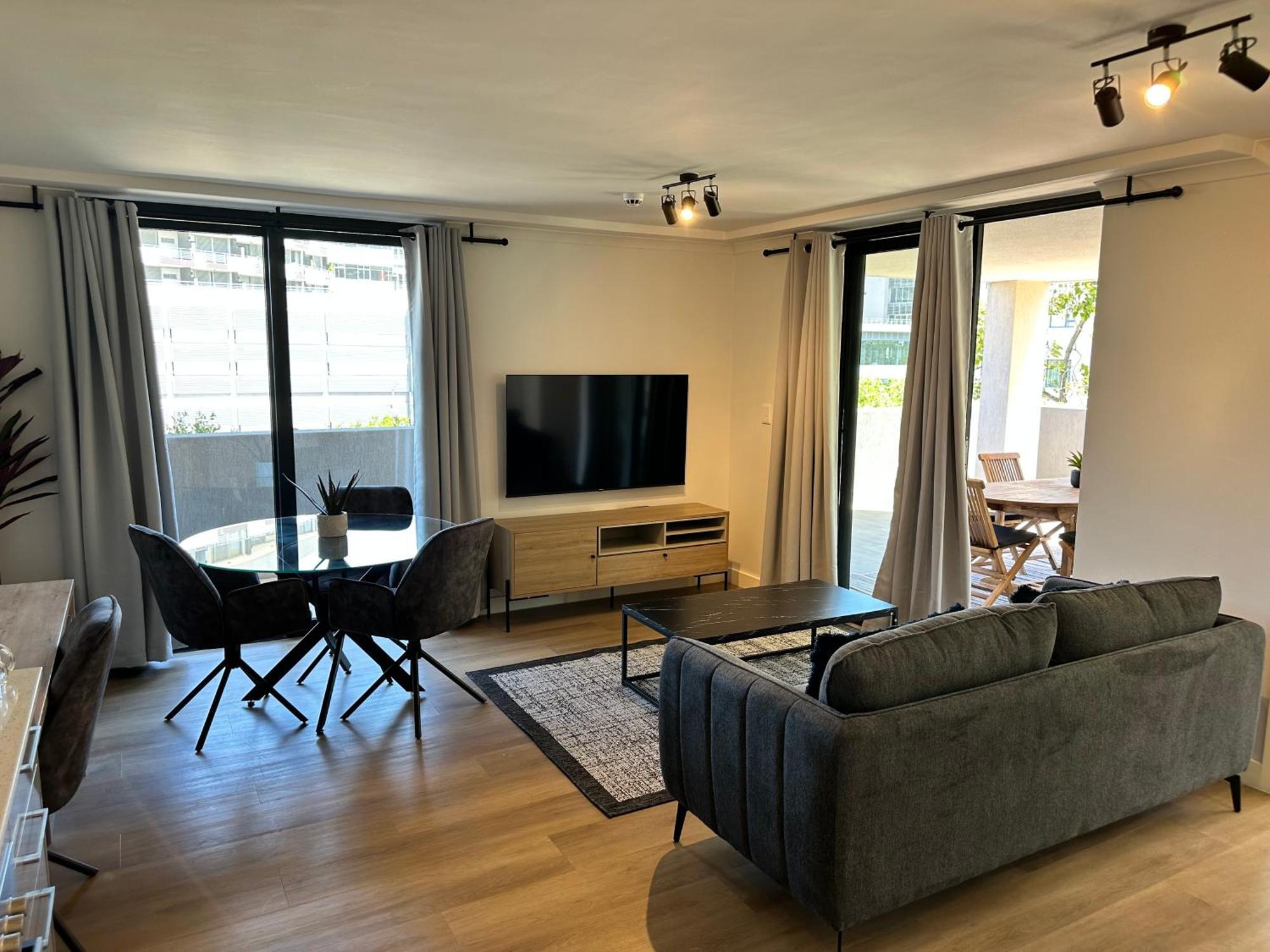 Newlands Peak Apartments ケープタウン エクステリア 写真