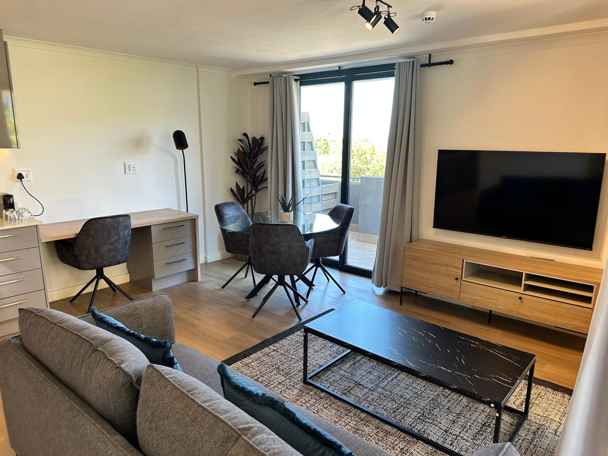 Newlands Peak Apartments ケープタウン エクステリア 写真