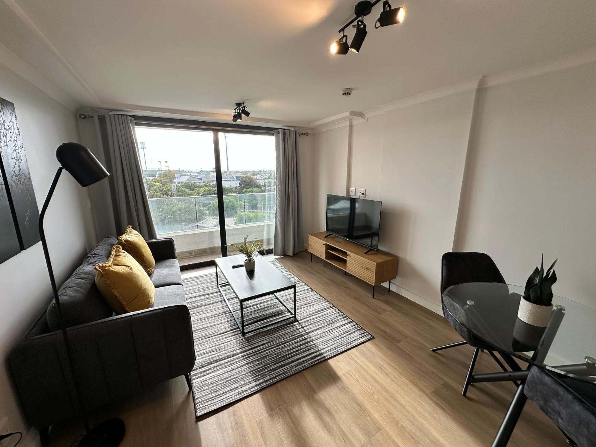 Newlands Peak Apartments ケープタウン エクステリア 写真