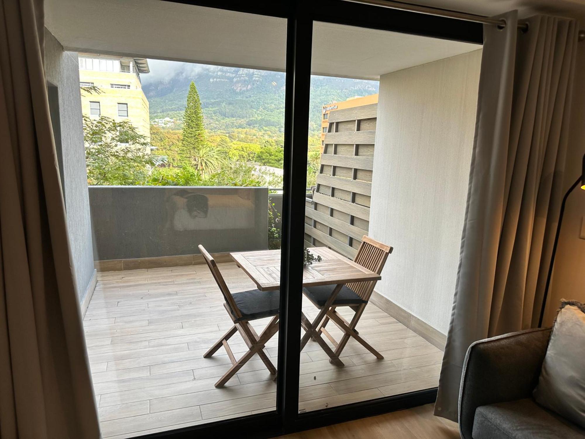 Newlands Peak Apartments ケープタウン エクステリア 写真