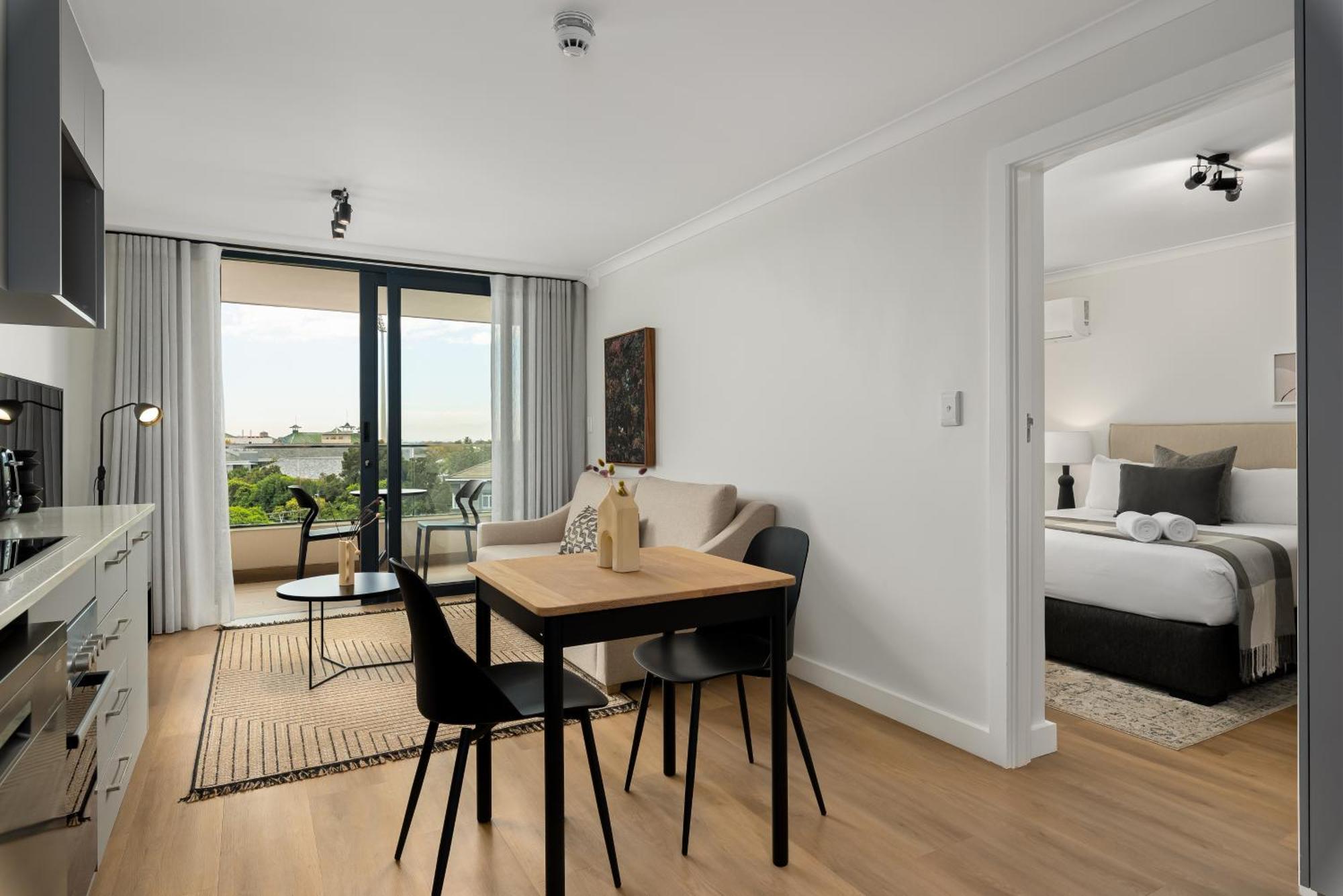 Newlands Peak Apartments ケープタウン エクステリア 写真