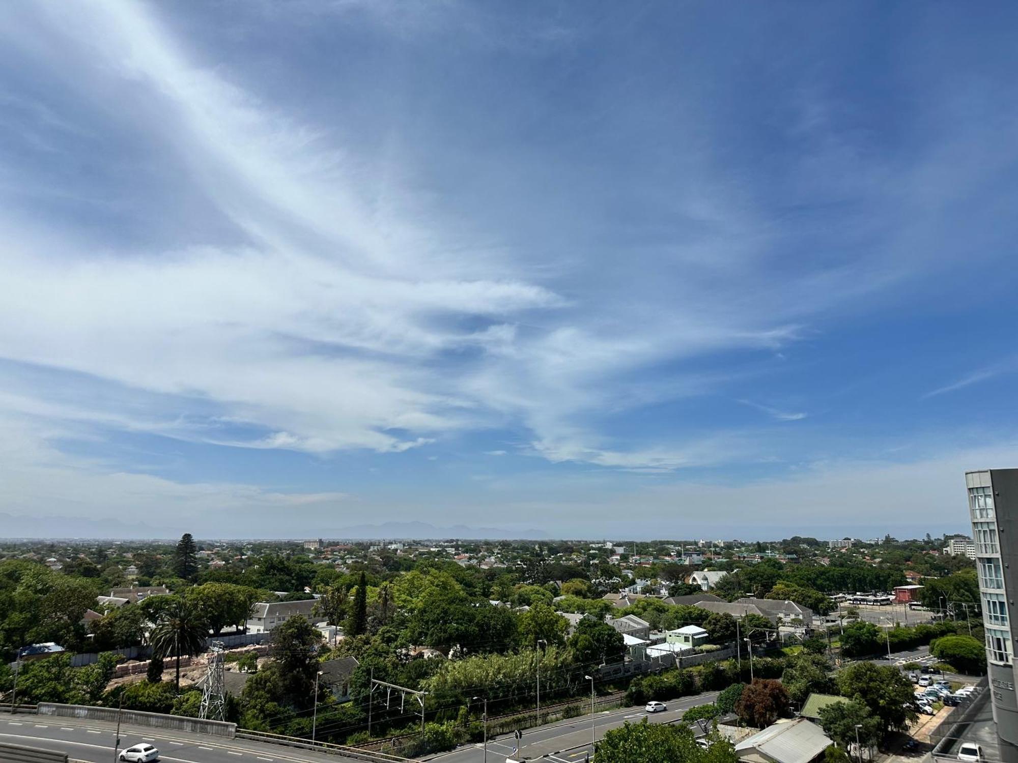 Newlands Peak Apartments ケープタウン エクステリア 写真